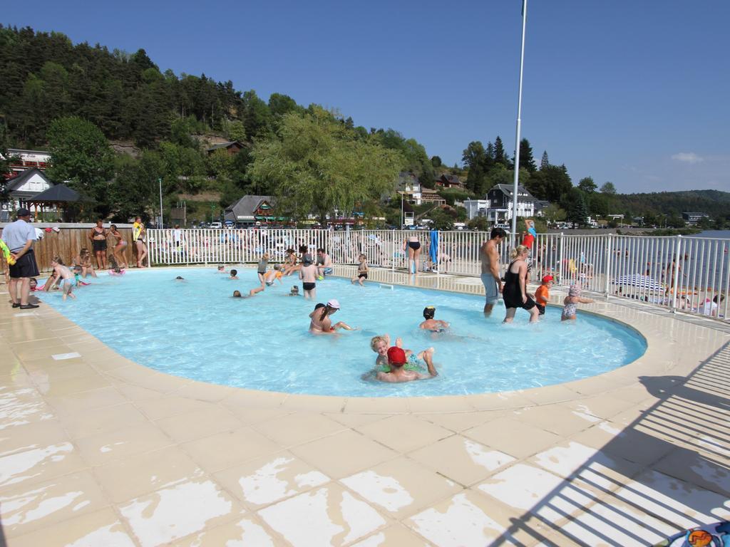 Les Chenets Villa Chambon-sur-Lac Luaran gambar
