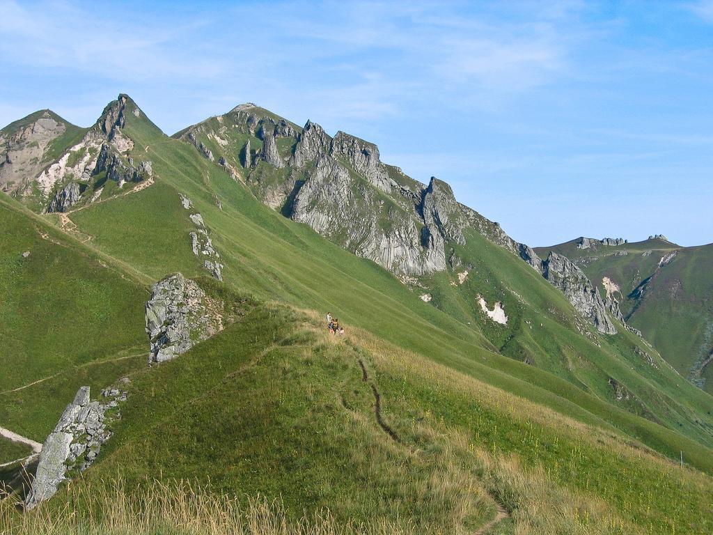 Les Chenets Villa Chambon-sur-Lac Luaran gambar